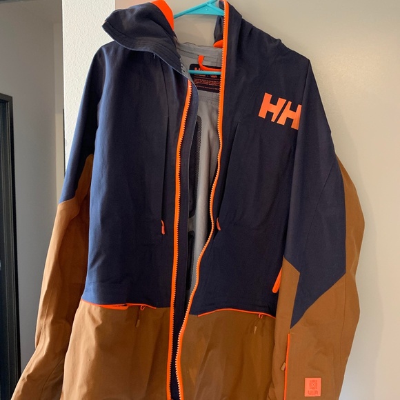helly hansen men's ski jacket
